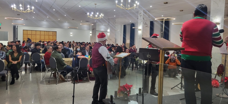 La actividad "Cultivando tradiciones: la magia de las velitas" reúne a la comunidad colombiana en Gatineau